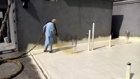 العازل المطاطي للاسطح