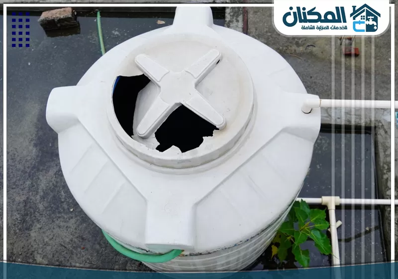 علامات وجود تسربات المياه في الخزانات